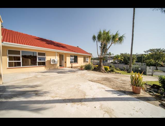 5 BEDROOM HOUSE FOR SALE IN BEACON BAY